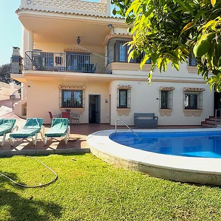 Evans Realty Cu - Piscina & Padel & Aparcamiento بيت للعطل *